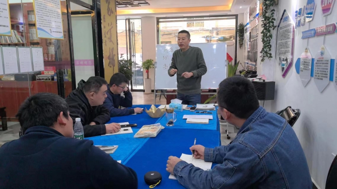 全国创业者在湖南家美保洁公司学习技术油烟清洗技术