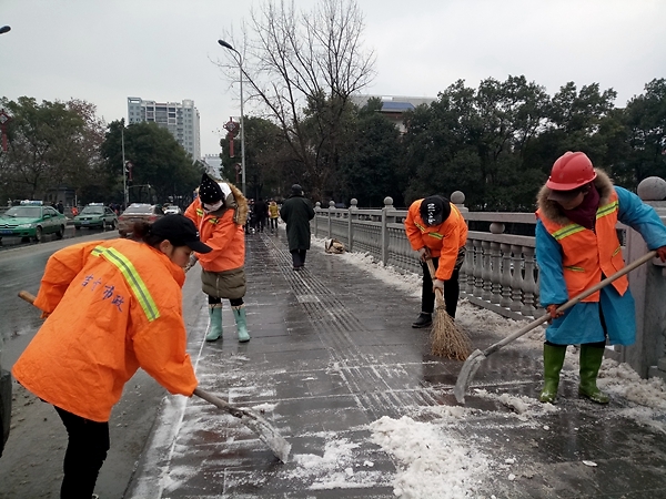 下班回家买菜被车撞，可以算工伤吗？